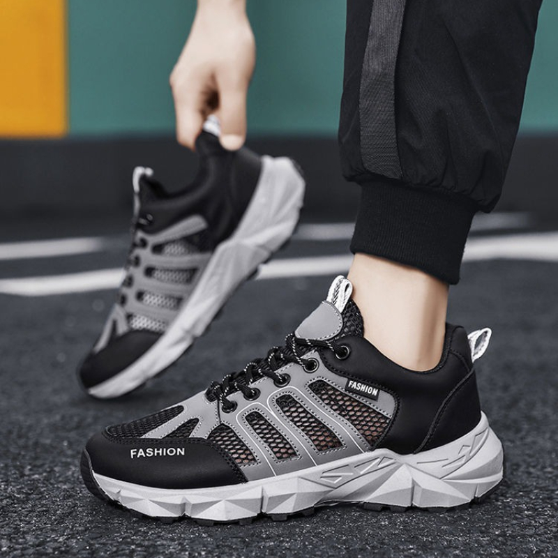 Running Sports Shoes for Men O - Outdoor Lighting On Sale avaliação e preço